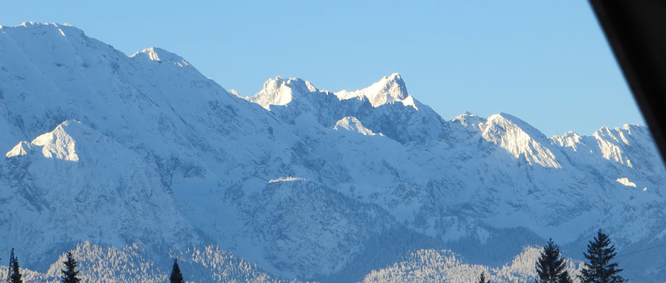 Ferienwohnungen Alpenkranz Wallgau: Bergblick im Winter